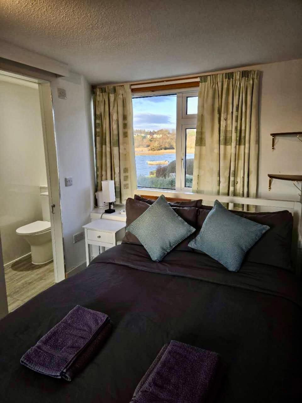 Achnamara-Self Check In Hotel Portree Kültér fotó